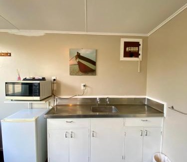 Kaikoura Apartment | Waterfront, Handy Location, Affordable, Unit 4 - KK41164