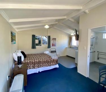Kaikoura Apartment | Waterfront, Handy Location, Affordable, Unit 5 - KK91645