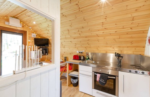 Drymen Ski Chalet | Wee Oak Tree Luxury Lodge with private hot tub