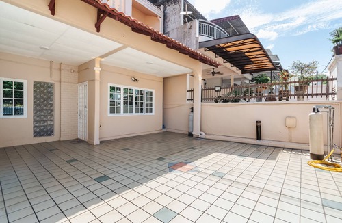 Kuala Lumpur House | WELCOME TO OUR MINIMALIST HOME 20MINS AWAY FROM KLCC !
