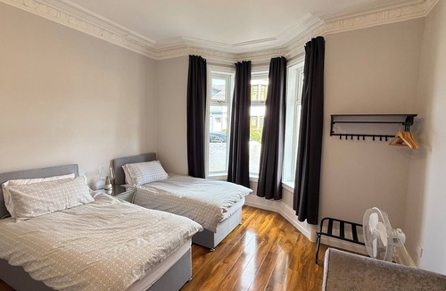Glasgow House | Welcome to your perfect getaway