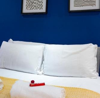 Coatbridge Apartment | West Apartment