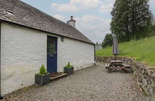 Crieff House | West Cottage, Comrie