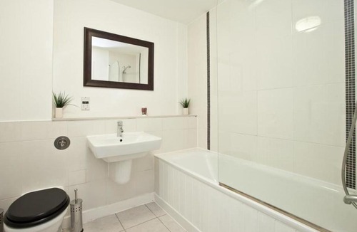 Newhaven Apartment | Western Harbour Hotel-Apartments