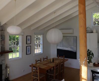 Falmouth House | White Shell Cottage - Woodfire & Beachfront