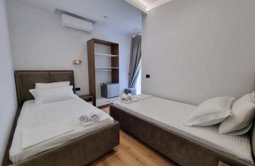 Permet Hotel | White Villa