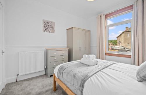 Bathgate Apartment | Whiteside 3 Bedroom Apartment - Bathgate