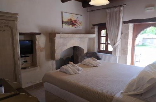 Melidoni Villa | Wild Violet Villa: an old vision of luxury