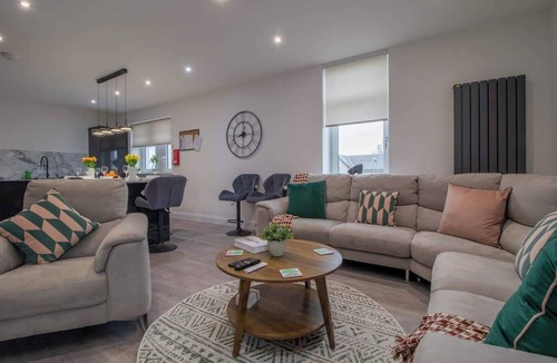 Auchengray House | William Wallace View - 5 Bedroom House Near Castle