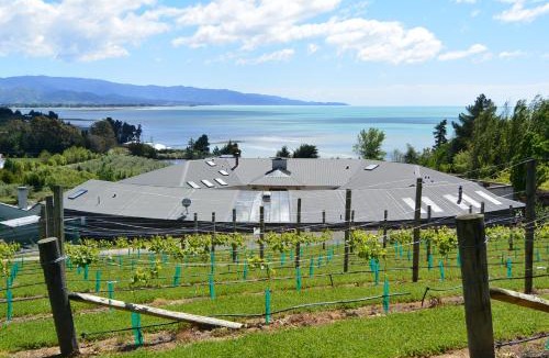 Tasman Apartment | Windhover Estate