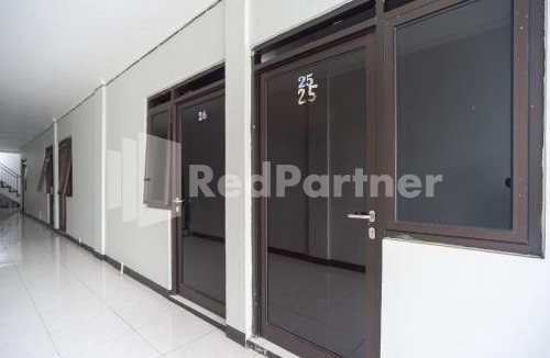 Bogor Tengah Hotel | Wisma Juanda Bogor Mitra RedDoorz