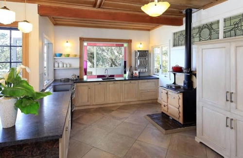 Oneroa House | With a private beach and secluded location