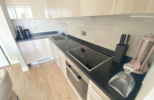 Atasehir House | Wonderful 1+0 50 m2 high floor
