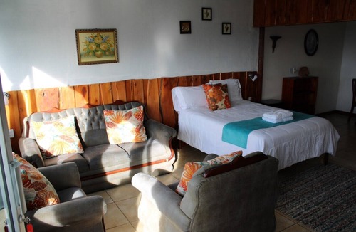 San Isidro Bed & Breakfast | Wonderful climate at 4000ft. Views of entire Central Valley! Close to Airport