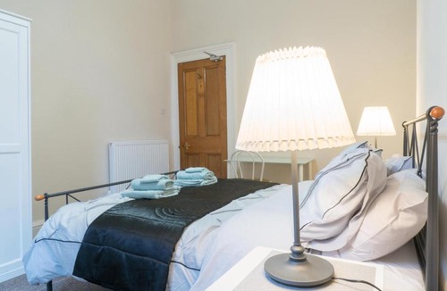 Marchmont Apartment | Wonderfully located flat in Marchmont, Edinburgh