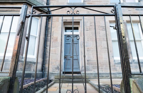 Marchmont Apartment | Wonderfully located flat in Marchmont, Edinburgh