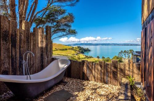 Waiheke Island House | Woodside Bay Cottage, Woodside Bay - Be My Guest Waiheke