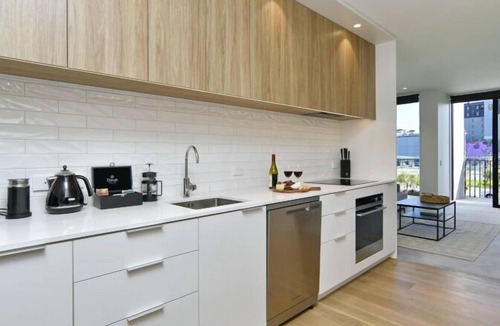 Christchurch City Centre Apartment | Worcester Terrace Eleven-Top inner city location