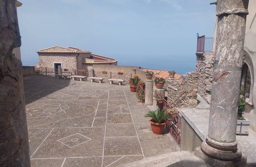 San Marco d'Alunzio Apartment | 'Writer's Room' with Balcony