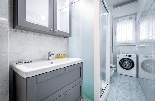 Coverciano Apartment | YD Bright 2 Bedrooms, Equipped Kitchen