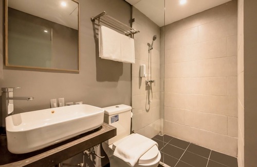 Kampung Bali Hotel | Yellow Bee Tanah Abang