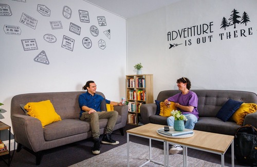 Sullivan's Cove Hostel | YHA Hobart Central