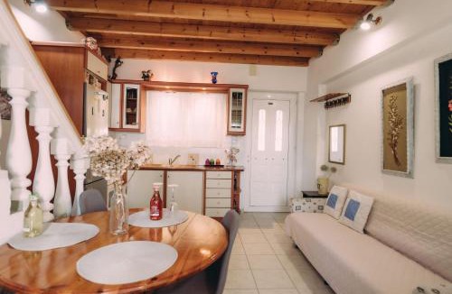 Archaia Olympia House | Yiannis' Maizonette Ancient Olympia - Happy Rentals