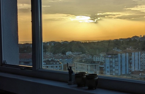 Maltepe Apartment | Your Bright and Spacious Home in Istanbul