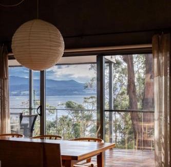 Dennes Point House | Your Bruny Island Beach Getaway
