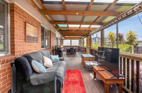 Glenorchy Apartment | Your Glenorchy Retreat: Cooinda – Your Happy Place