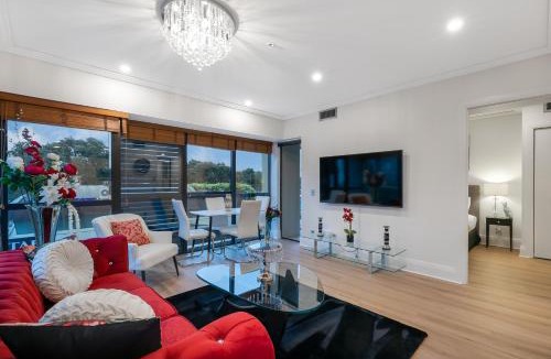 Auckland Central Business District Apartment | Your Next Viaduct Getaway!