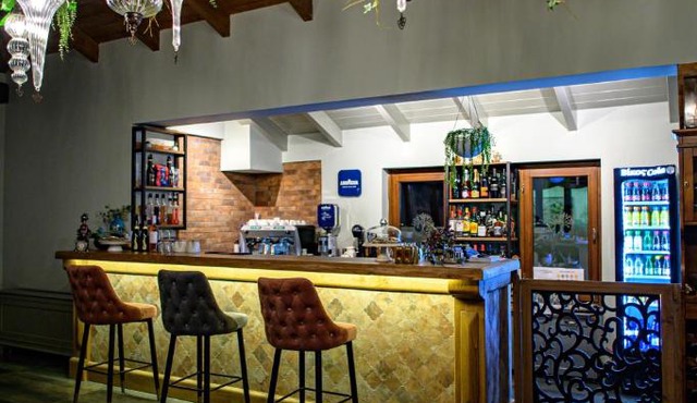 Álbero Hotel