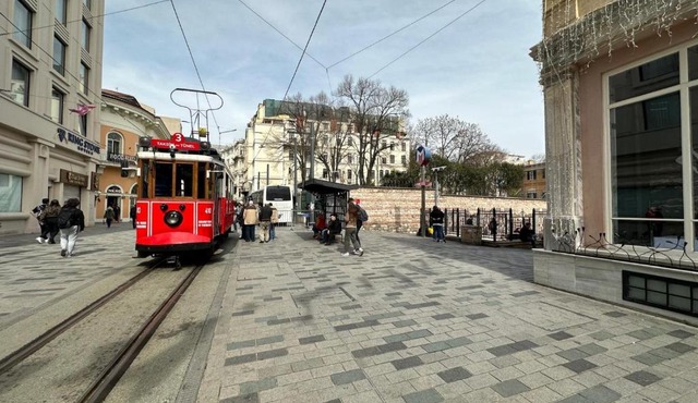 ŞAHİN PERA SUİT3 Central location 2 Br 3 Ac great apartment