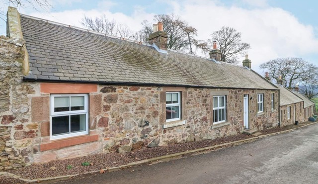 2 Bed Cottage, Haddington, East Lothian.