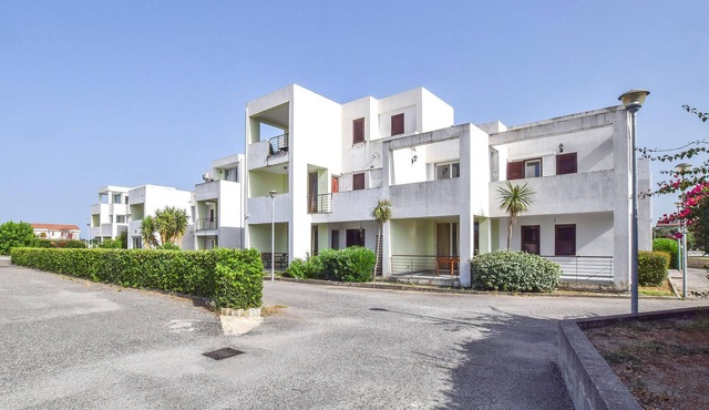 2 bedroom accommodation in Isca Marina