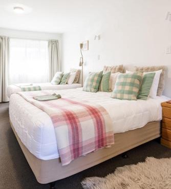 #2 Glenorchy Alpine Suite