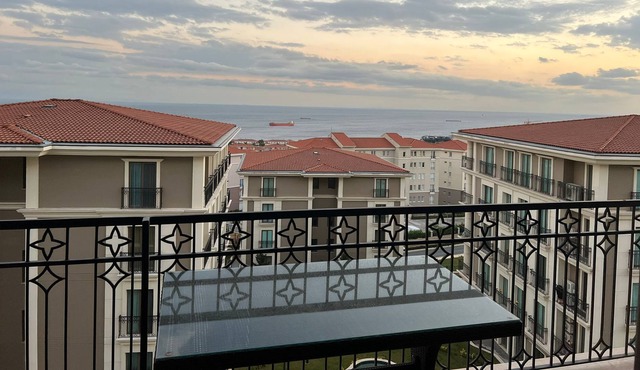 2 Room Apartment With Amazing Sea View