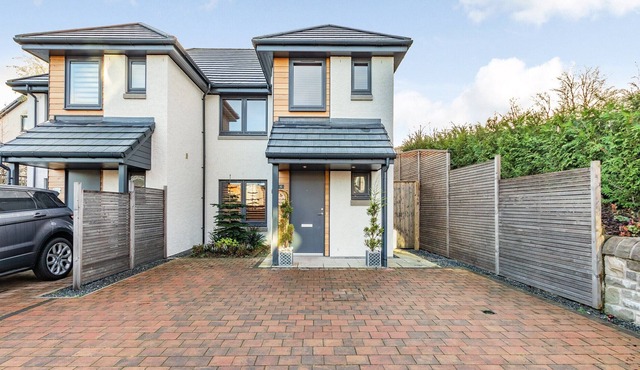 3 bedroom accommodation in Auchterarder, near Gleneagles