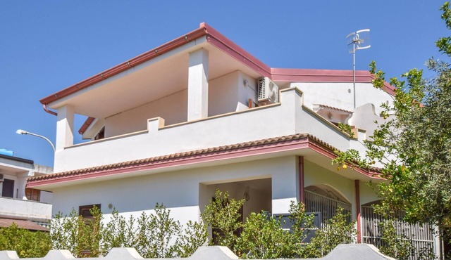 3 bedroom awesome home in Staletti