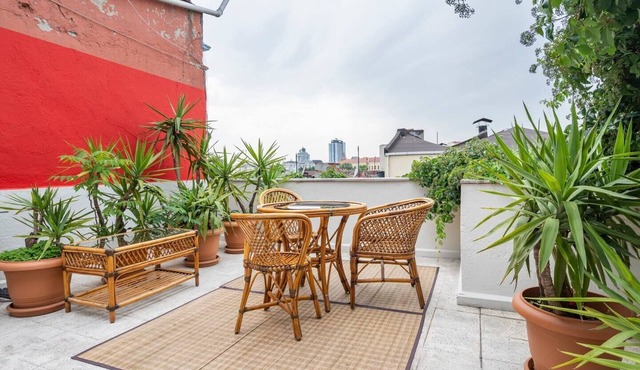 A Quiet and Green Penthouse in Cihangir