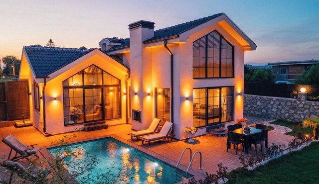 A unique villa with nature views in Sapanca.