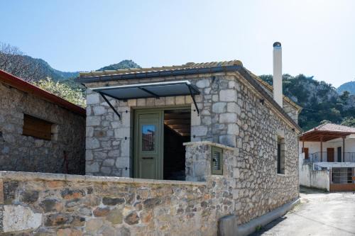 Achyronas 1840 Stone House