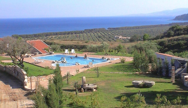agriturismo borgo piazza