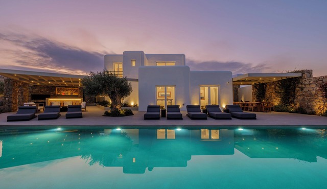 Amnos Mykonos - A Blue Eye Collection Villa
