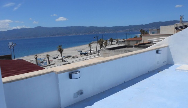 Apartment on the Strait of Messina