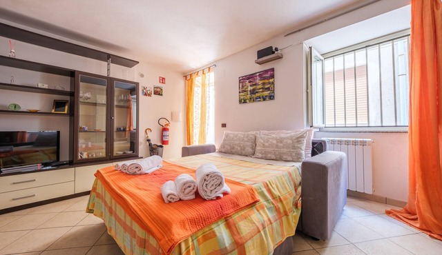 Apartment 'Casetta Bella' with Balcony, Wi-Fi and Air Conditioning