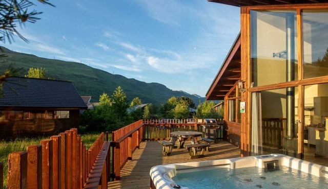Ardgartan Argyll Golden Oak Lochside, Arrochar
