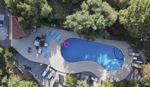 Ariana's villa- Guests call it "a little paradise"