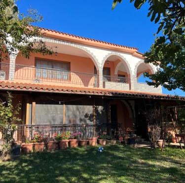 Athina Villa