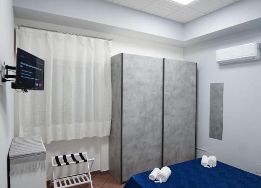 AYN Apartment